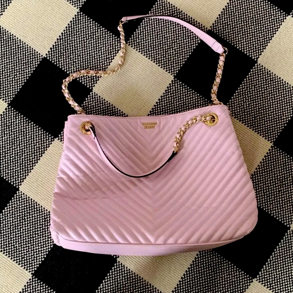VS Light Pink Pebbled Purse NWOT